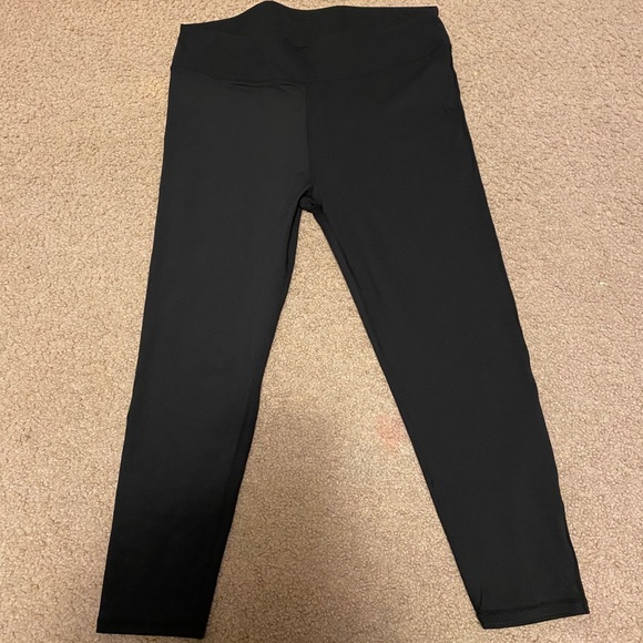 Fabletics Pants - Fabletics cropped leggings XXL women NWOT